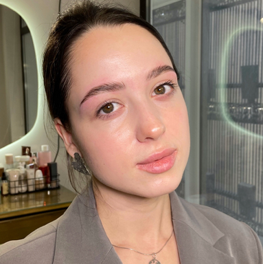 Коррекция бровей