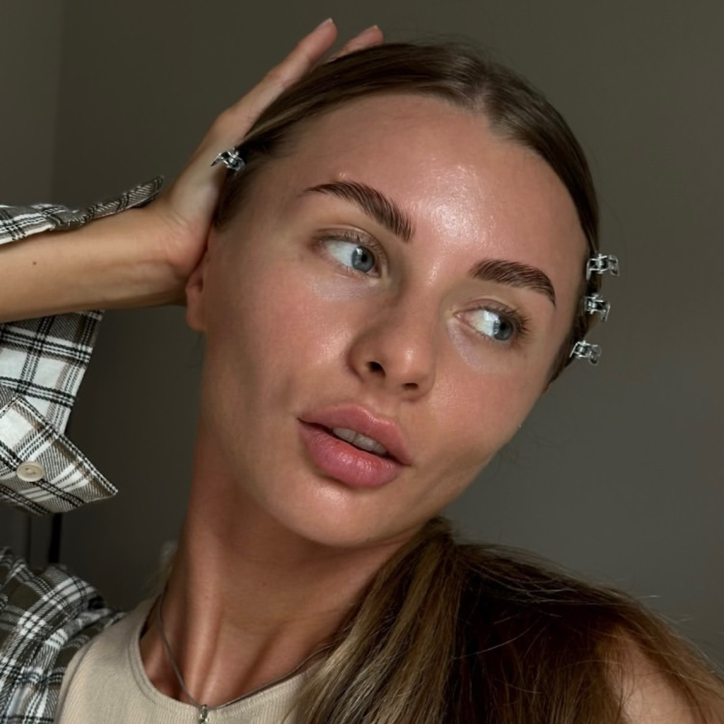 Долговременная укладка бровей с окрашиванием  мастер 1 кат