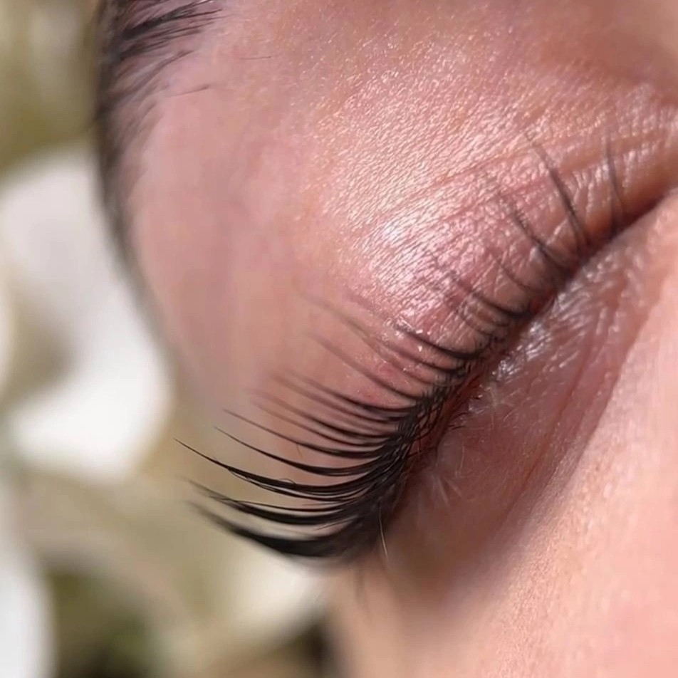 Ламинирование ресниц + окрашивание