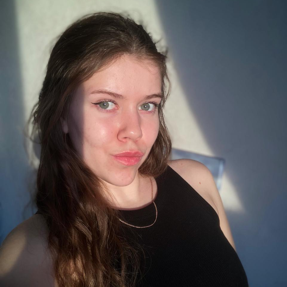 Яна