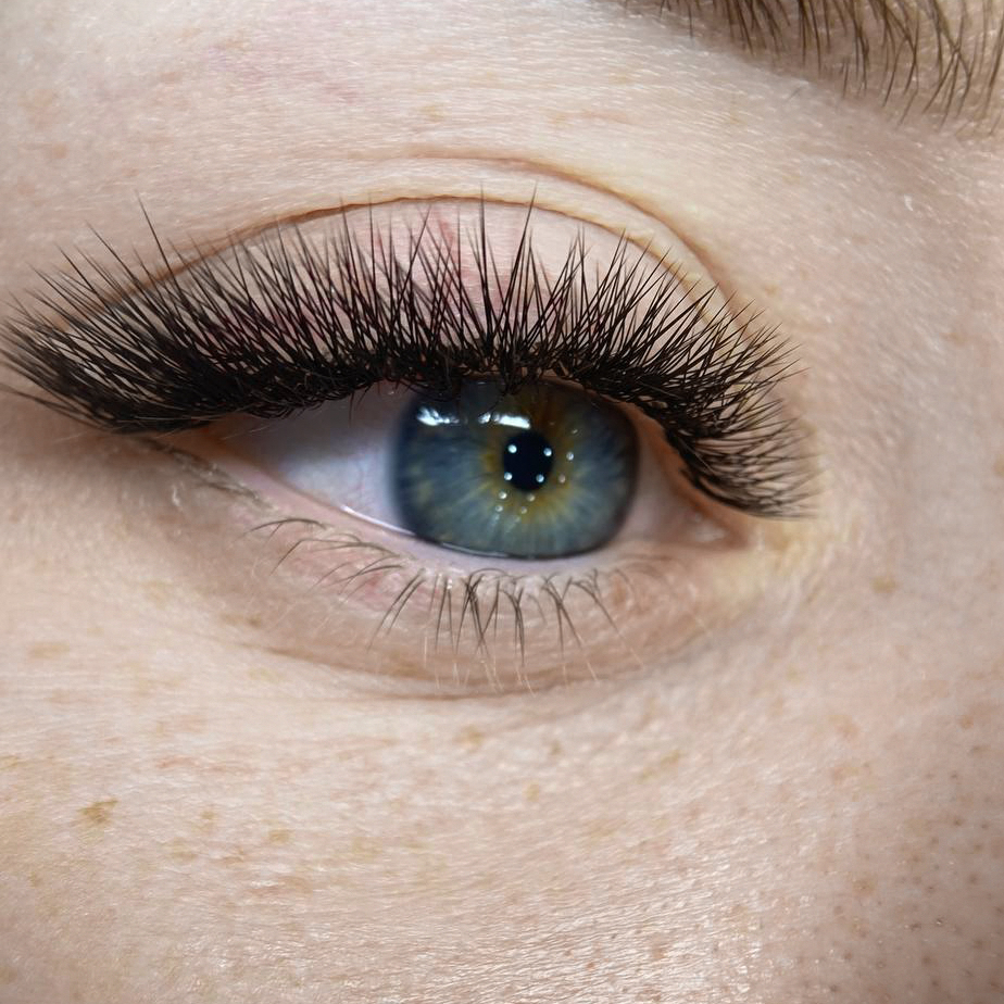 3 D наращивание ресниц