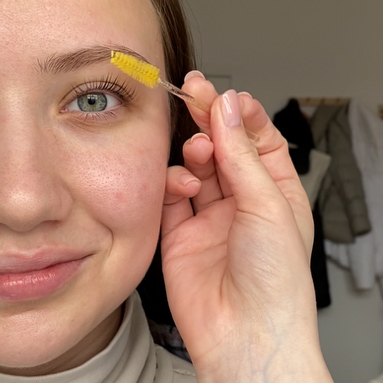 Снятие наращенных ресниц