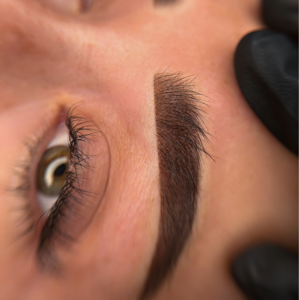 Коррекция перманентного макияжа