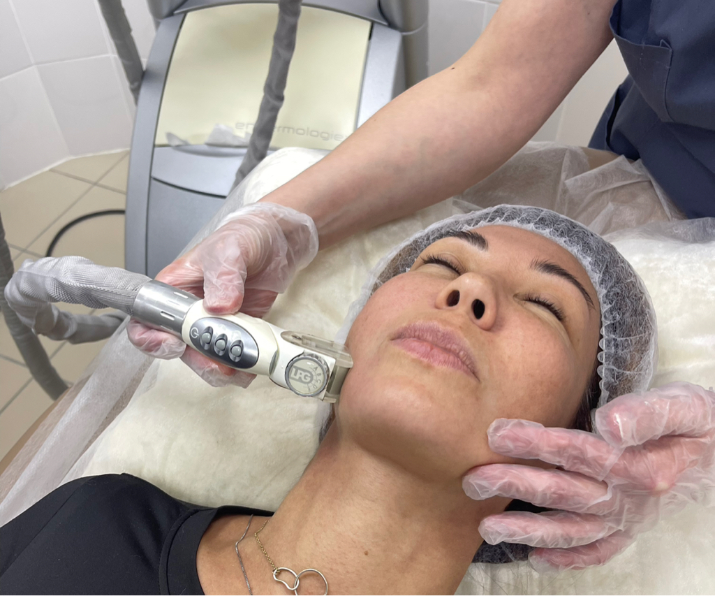 Вакуумный массаж лица