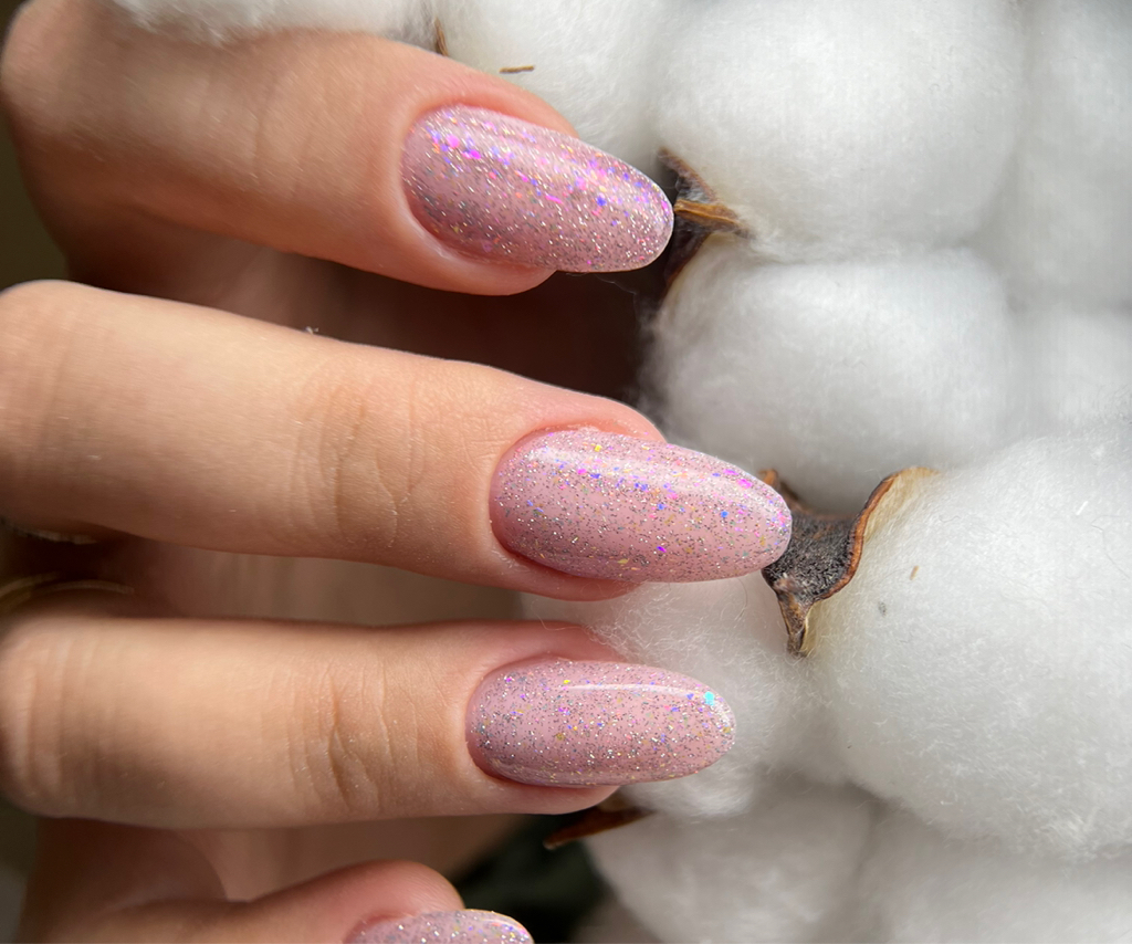 Коррекция длинных ногтей