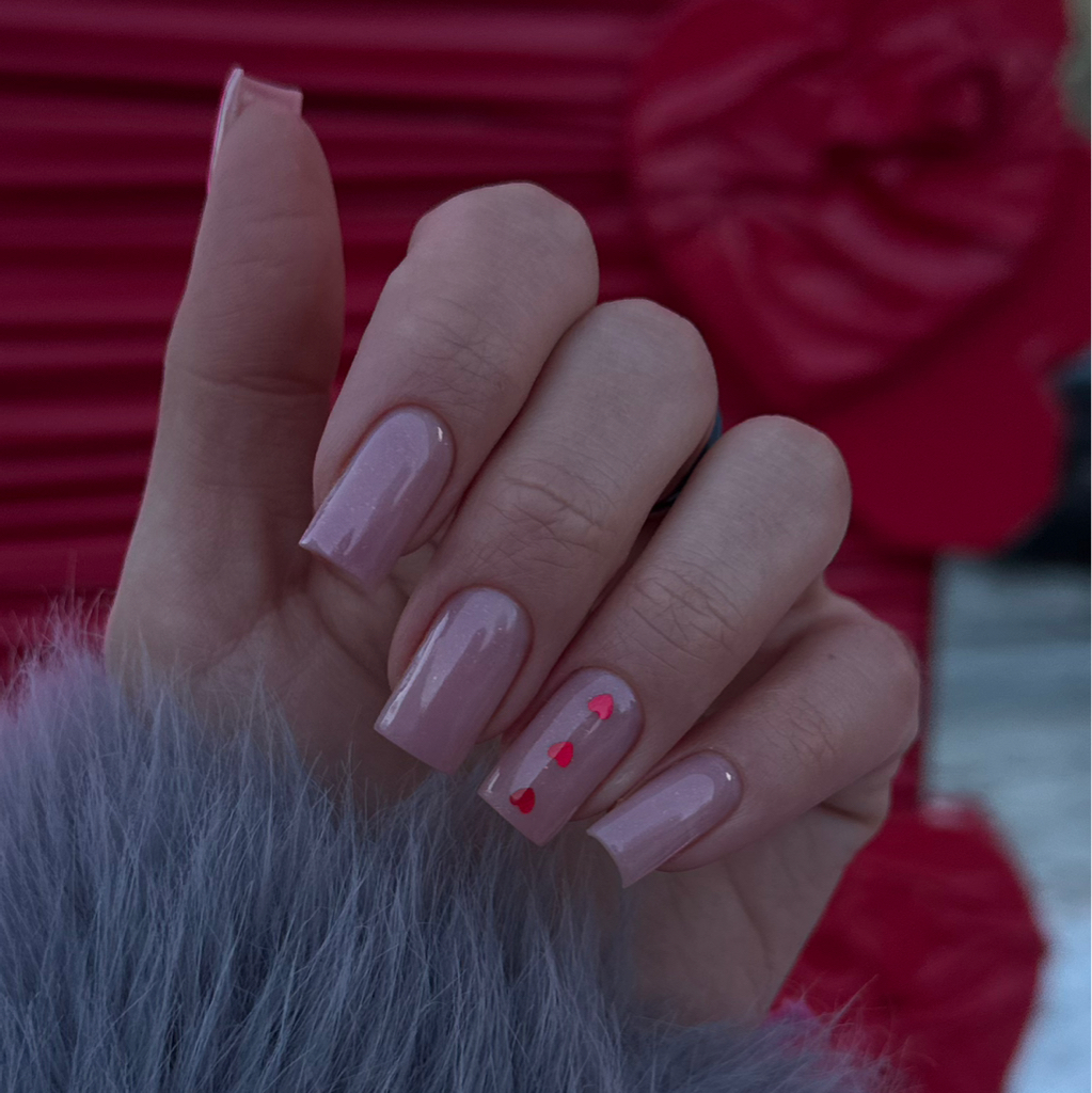 Наращивание ногтей «Средние»