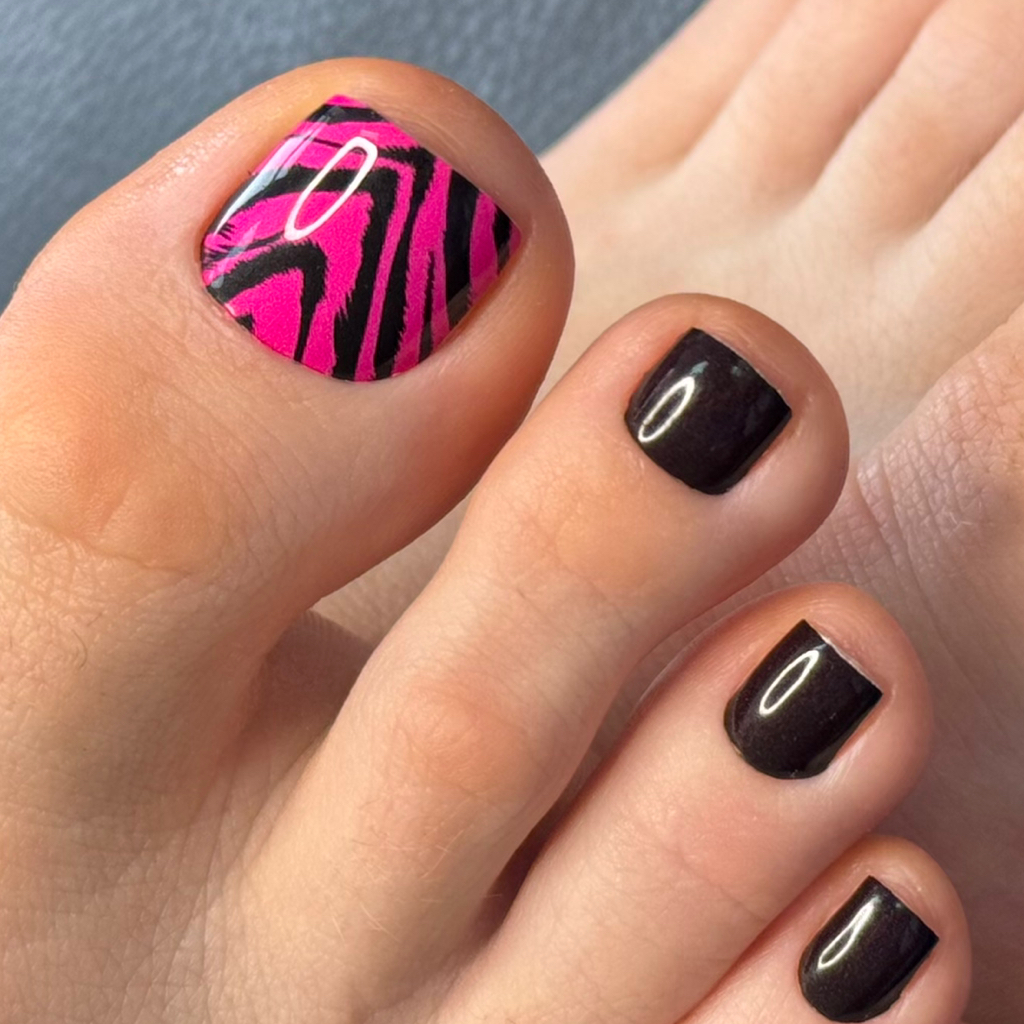 Пленочное покрытие педикюр