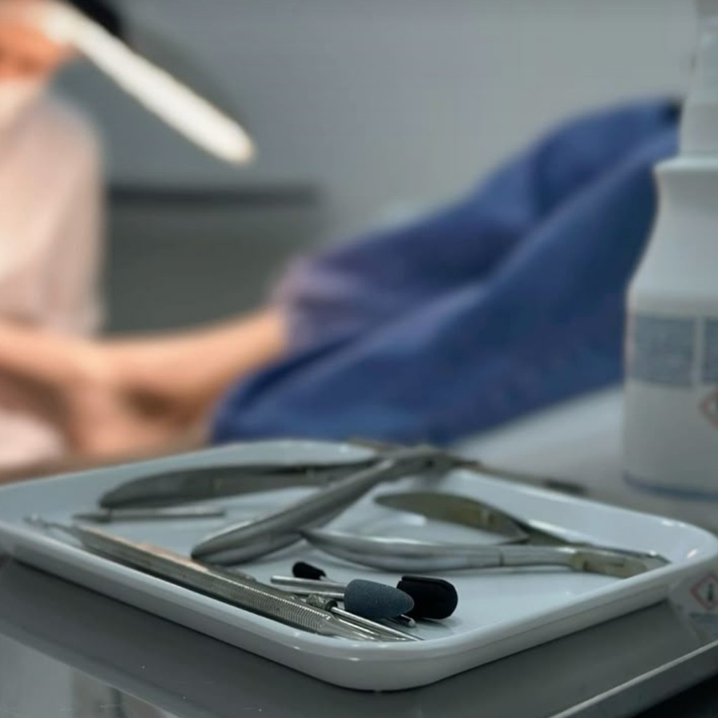 Подстригание ногтей