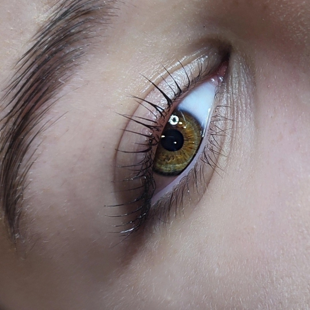 Ламинирование ресниц