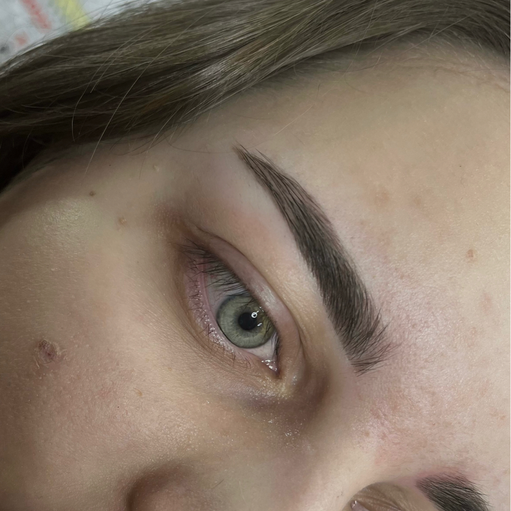 Оформление бровей