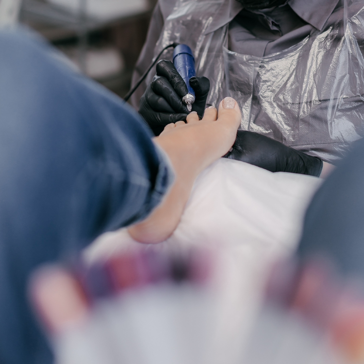 ПЕДИКЮР  гигиенический  
Обработка стопы и пальчиков без покрытия