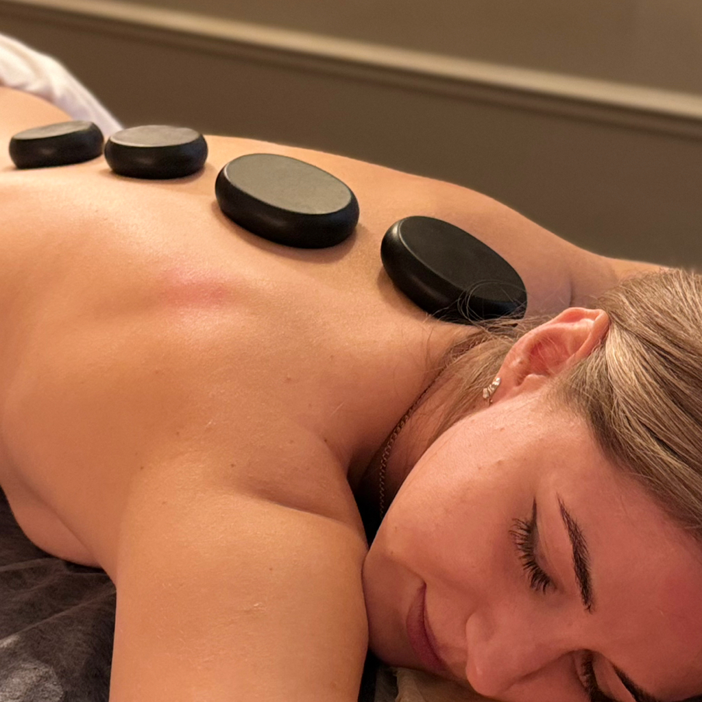 Стоун-массаж (горячими камнями)