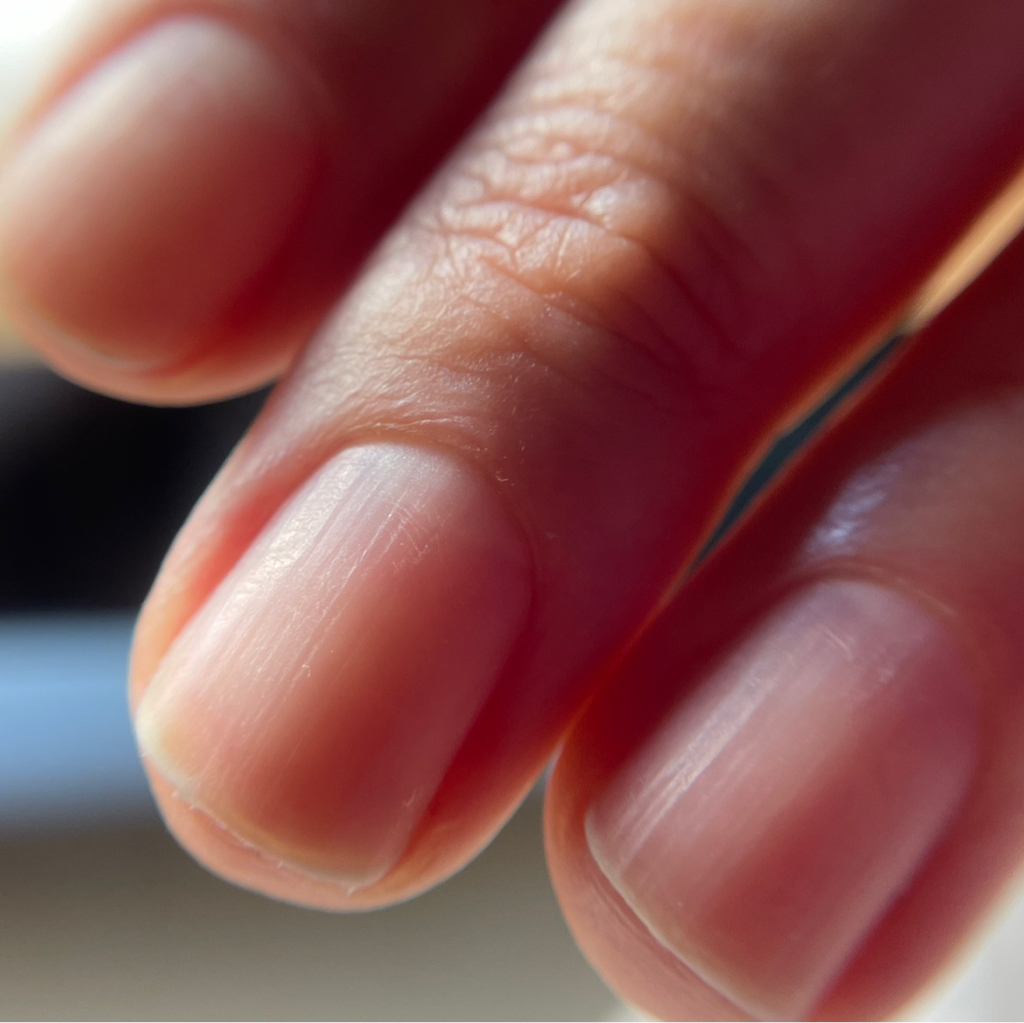 Маникюр без покрытия
