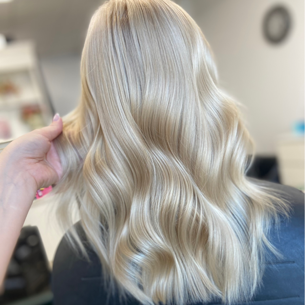 Окрашивание в один тон (длинные волосы)