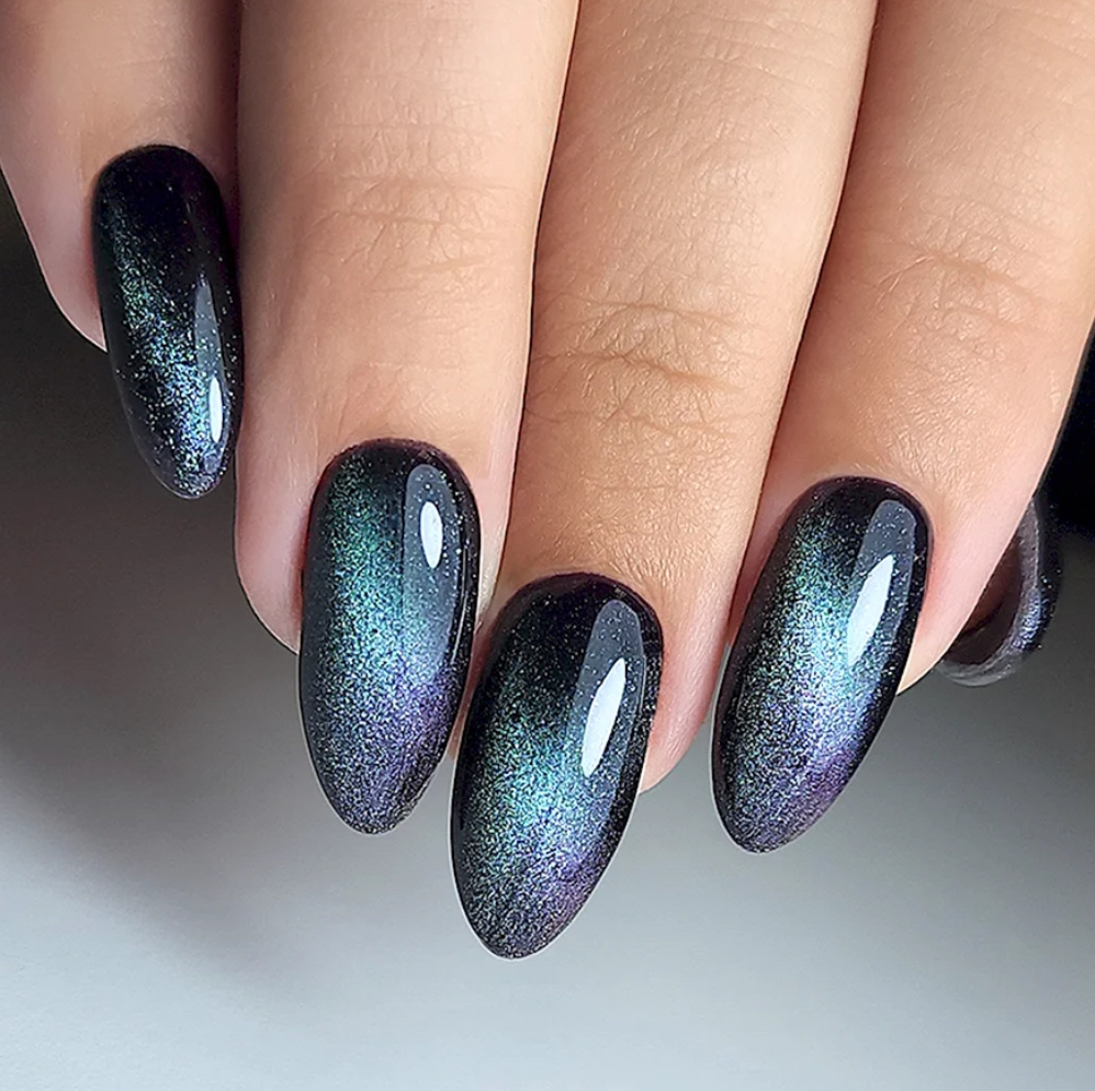 Vernis effet œil de chat