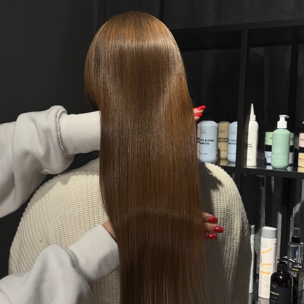 СПА-УХОД ДЛЯ ВОЛОС - очищение кожи головы; - глубокое питание и кондиционирование волос; - реконструкция.