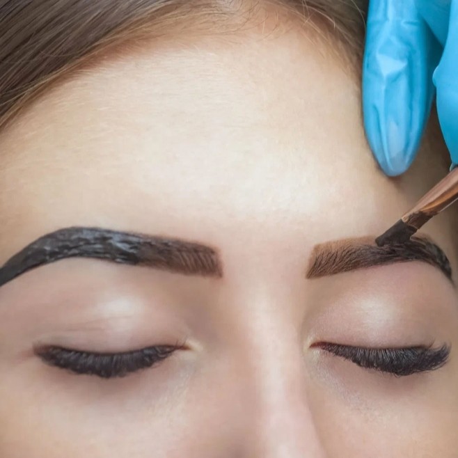 оформление бровей
