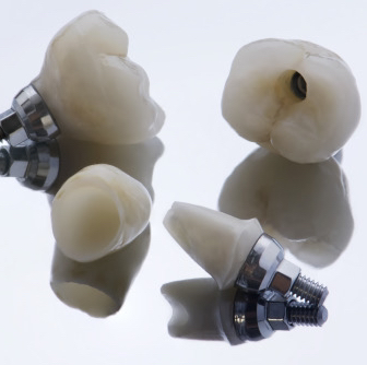 Коронка из оксида циркона на имплант