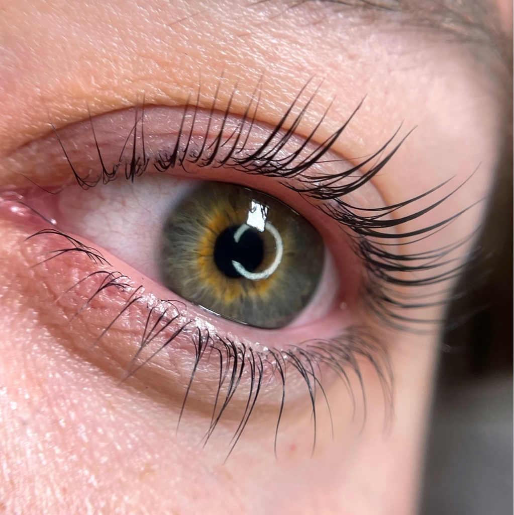 Ламинирование верхних и нижних ресниц