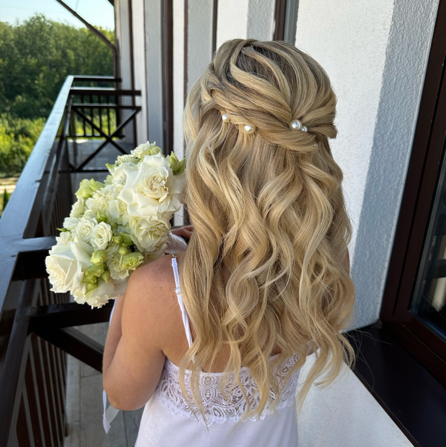 Причёска свадебная