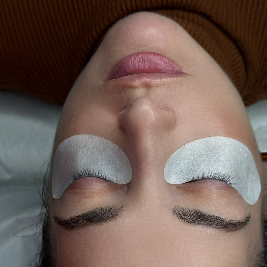 Окрашивание ресниц