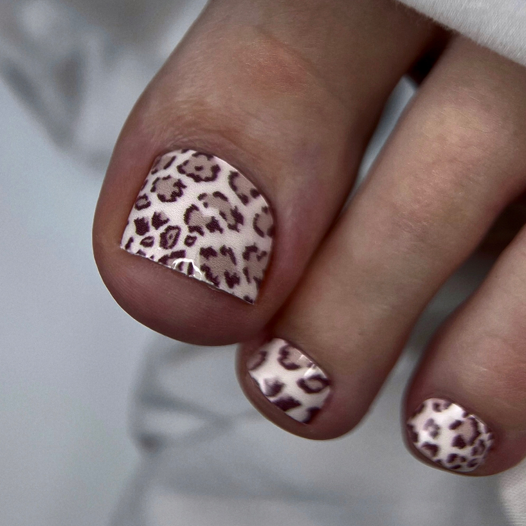 Пленки в педикюре за 1 ноготь