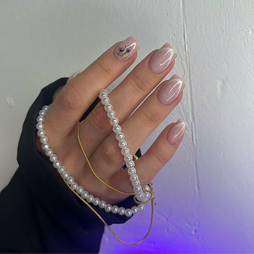 Маниюкюр+гель-лак(укрепеление гелем)