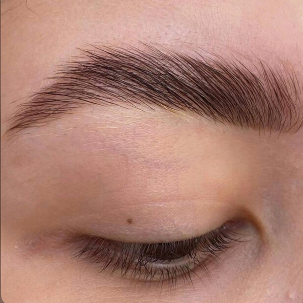 Коррекция бровей «Халяль»