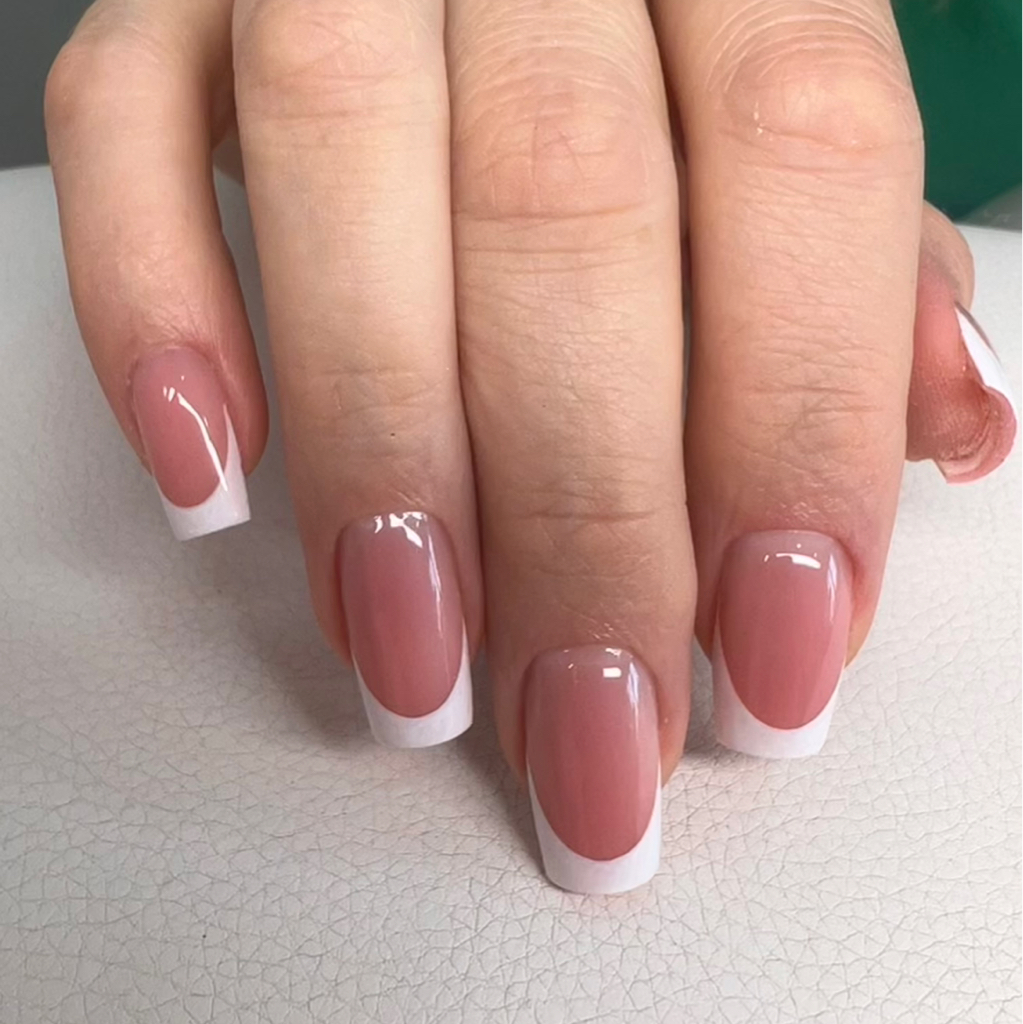 Коррекция ногтей + покрытие гель лак (омбрэ, градиент)