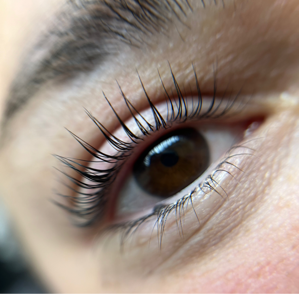 Ламинирование ресниц + окрашивание + ботокс