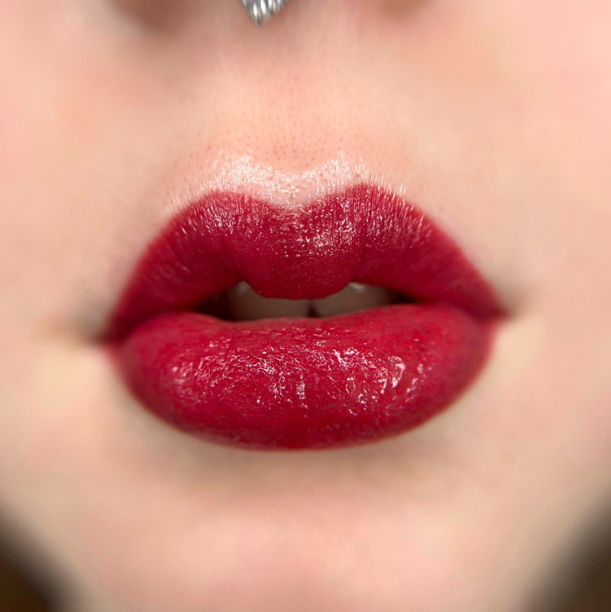 Перманентный макияж губ - помада