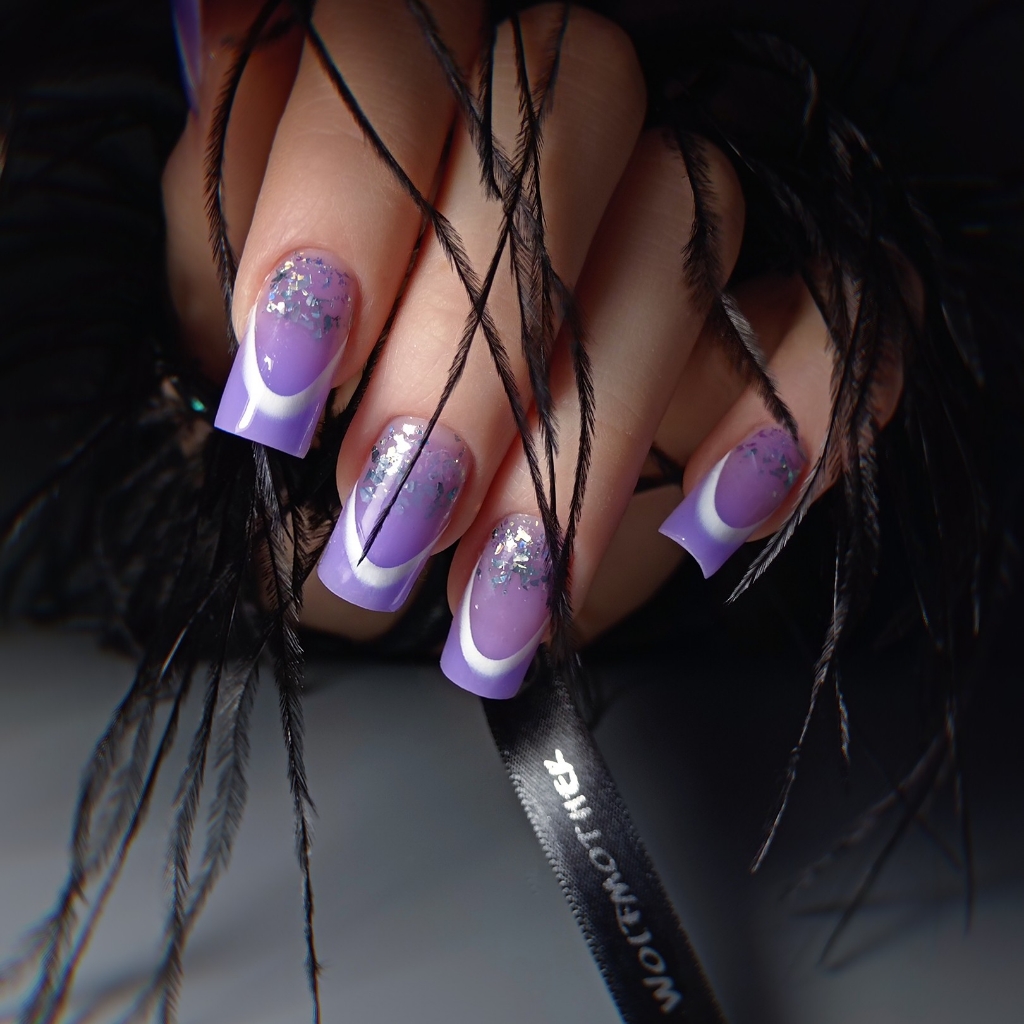 Коррекция наращённых ногтей