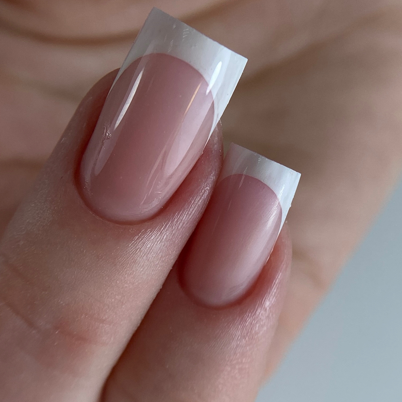 Французский маникюр (френч)