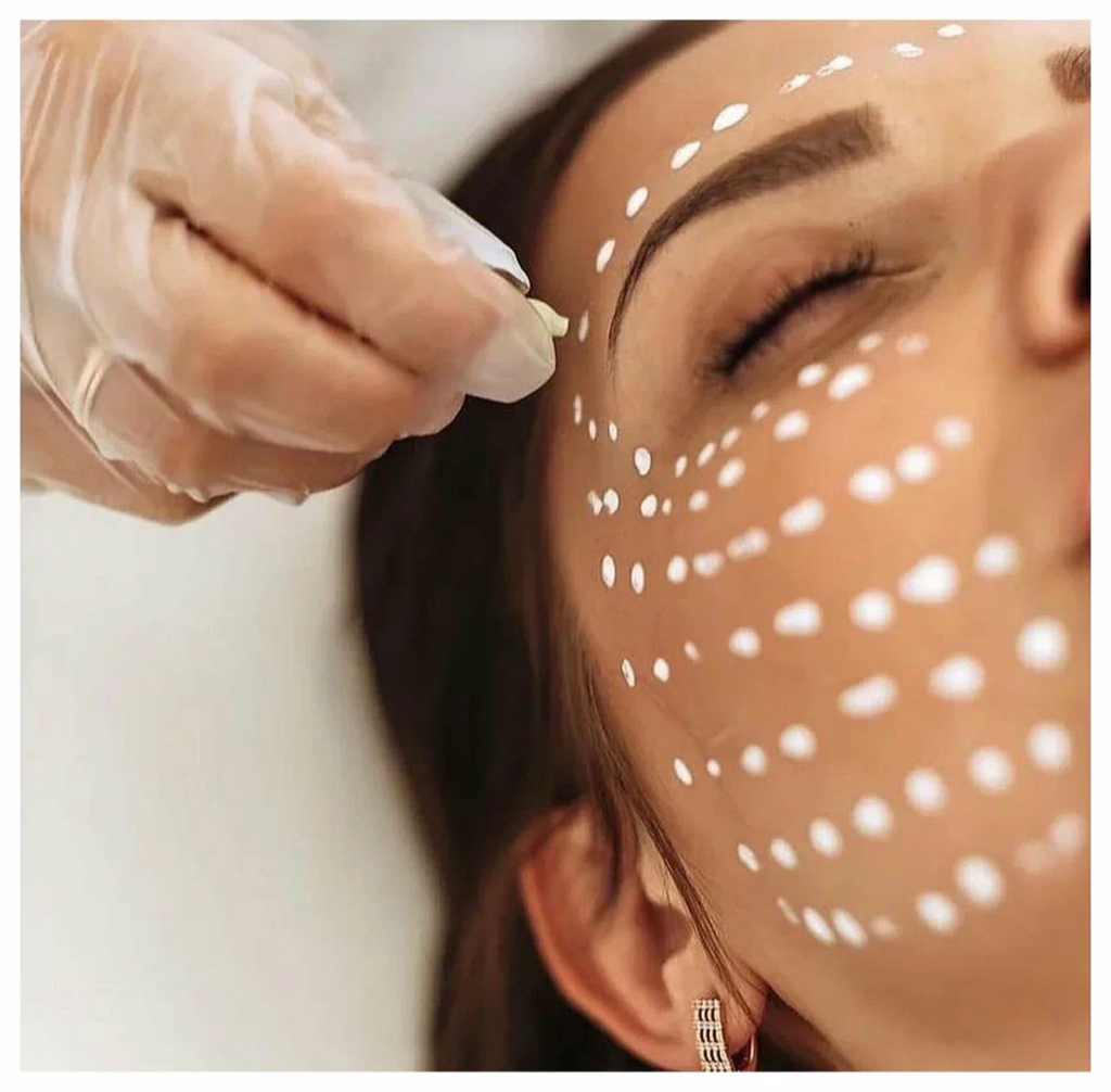 Фарфоровая куколка «сияющая кожа»