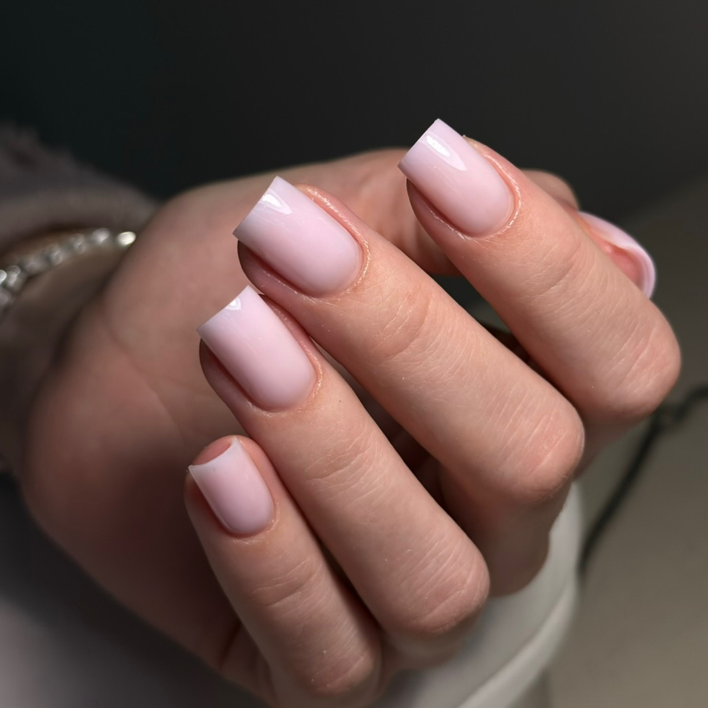 Маникюр с укреплением гелем