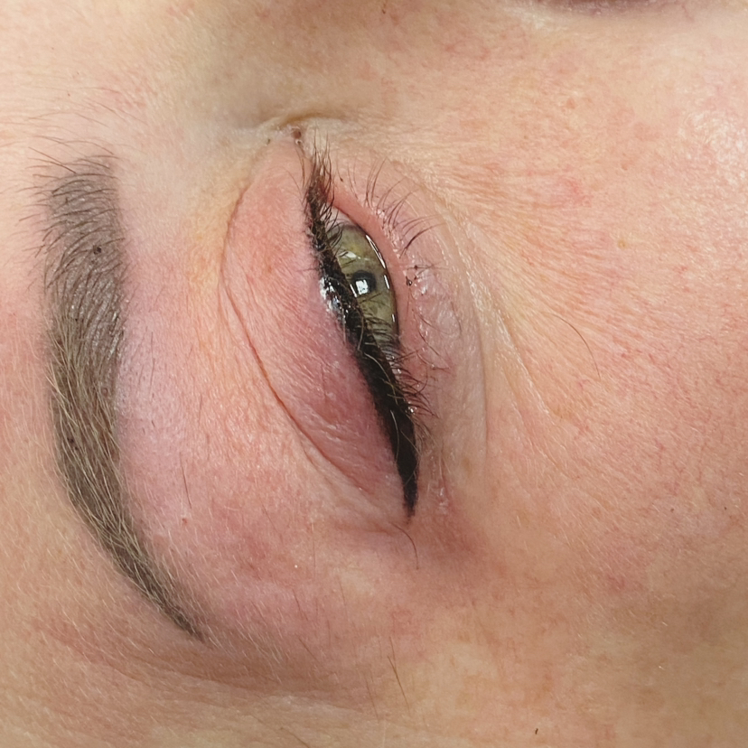 перманентный макияж (татуаж) глаз/ стрелка