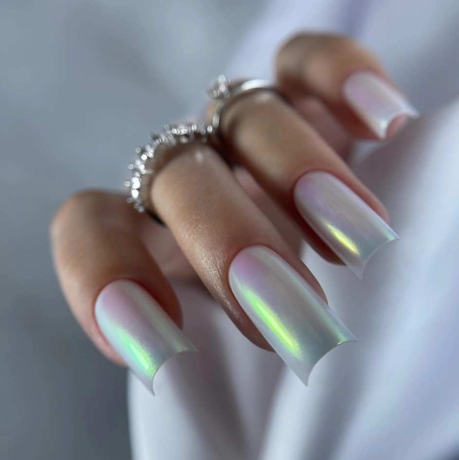 Коррекция наращенных ногтей