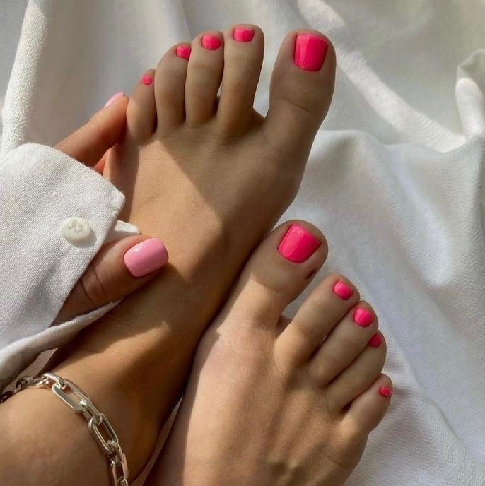 Комплекс (маникюр с покрытием гель-лак+укрепление и педикюр с покрытием гель-лак)