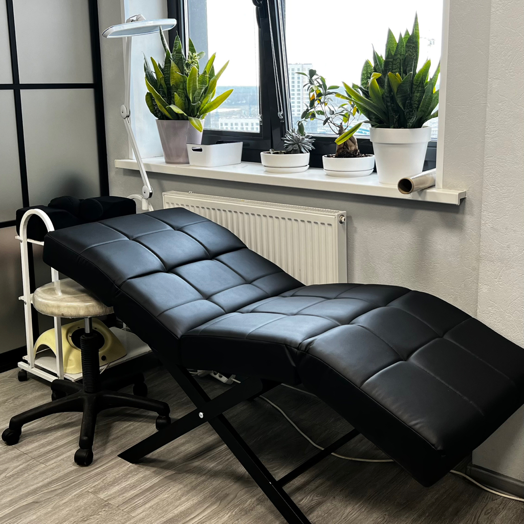 Кушетка в общем зале