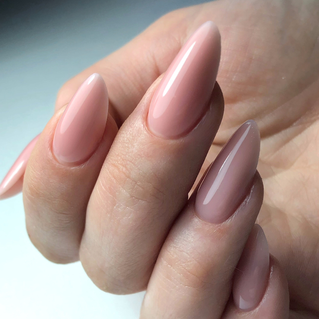 Наращивание ногтей