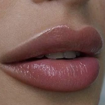 Перманентный макияж губ