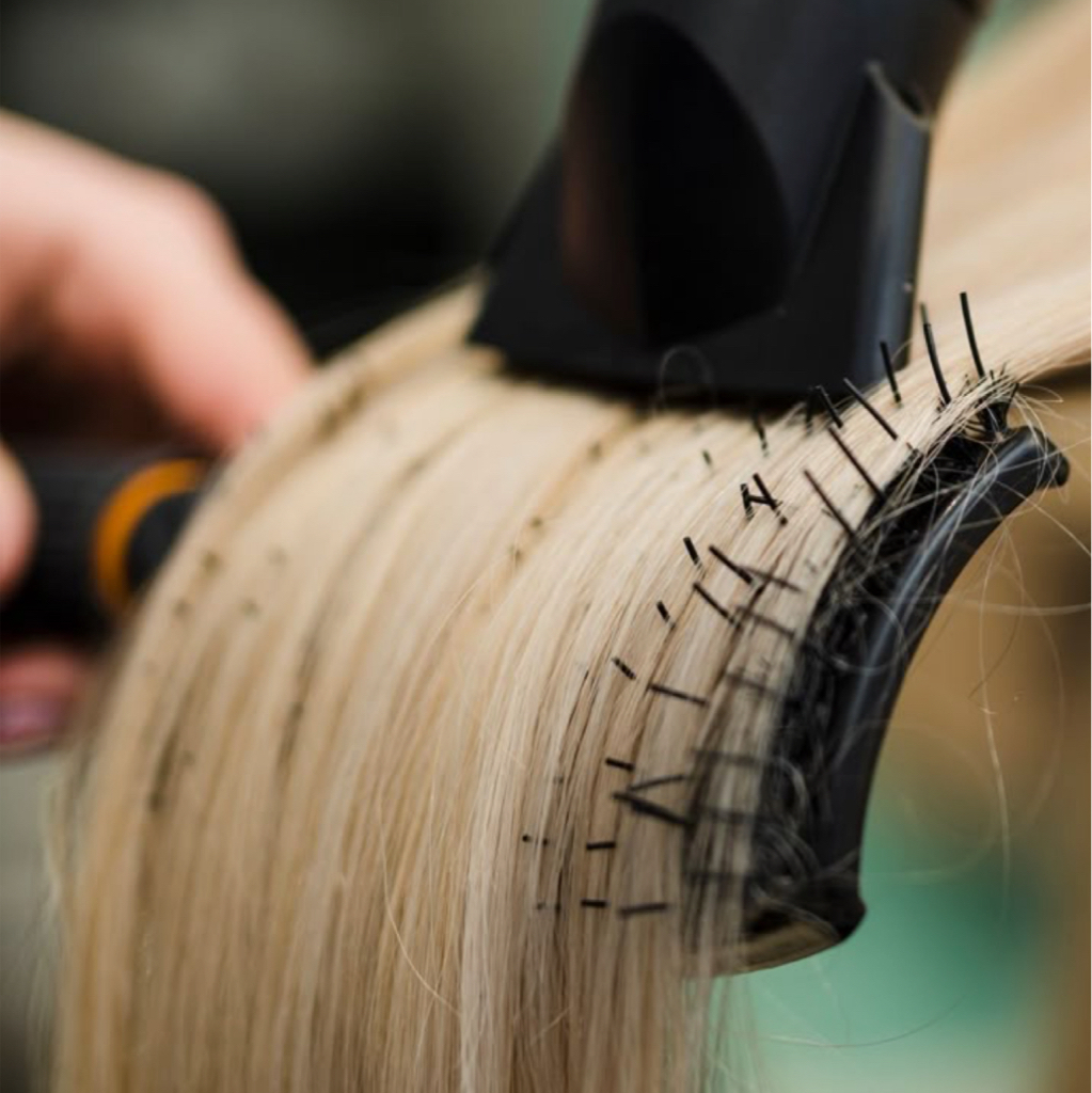 Сушка волос феном