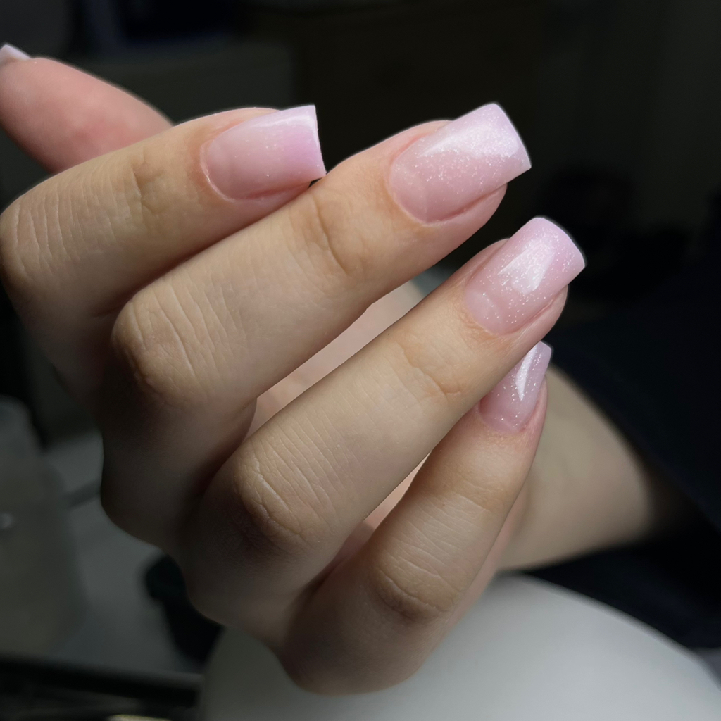 Коррекция нарощенных ногтей