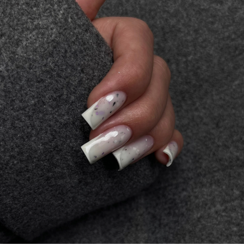 Коррекция нарощенных ногтей + дизайн