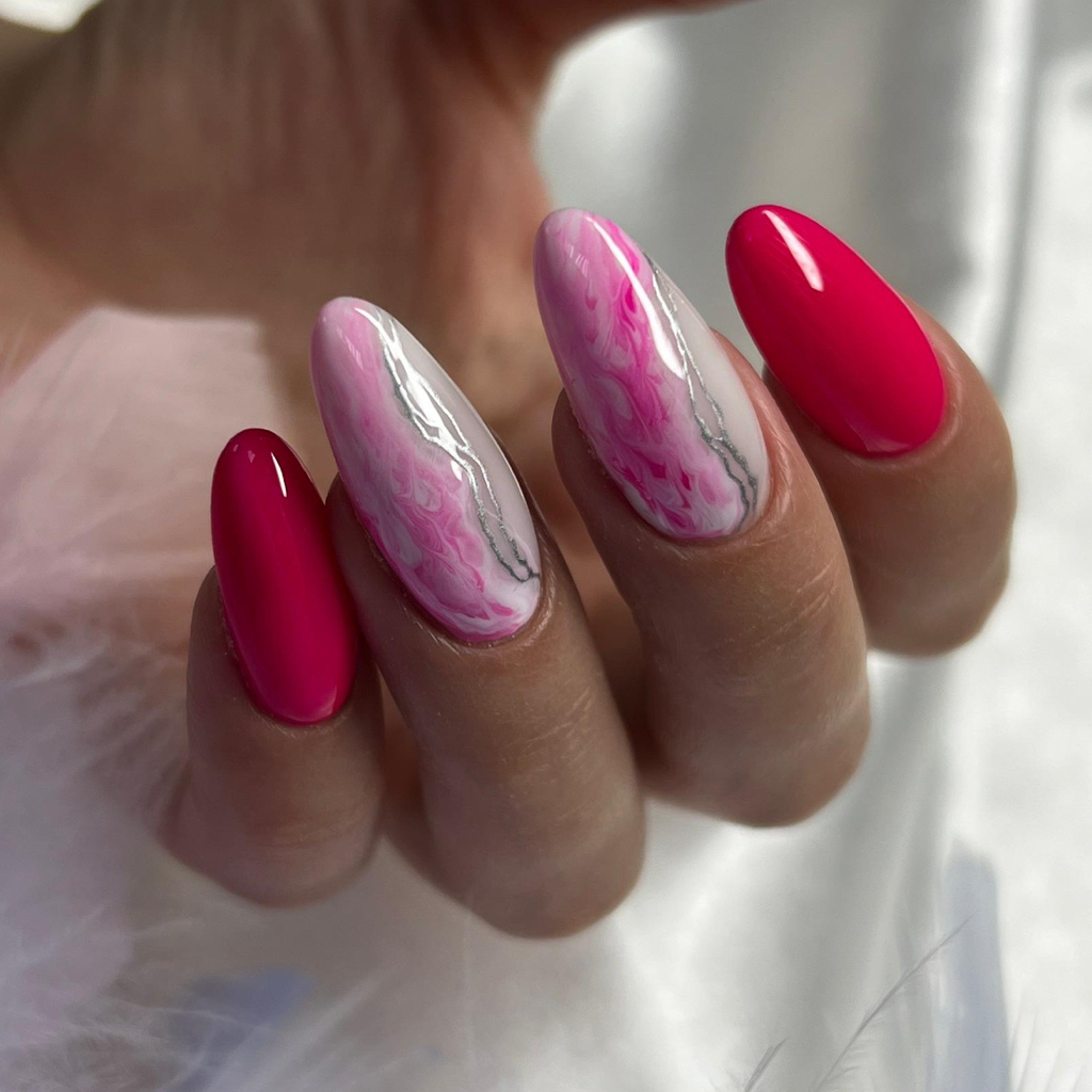 Маникюр с покрытием и укреплением (длинные ногти)