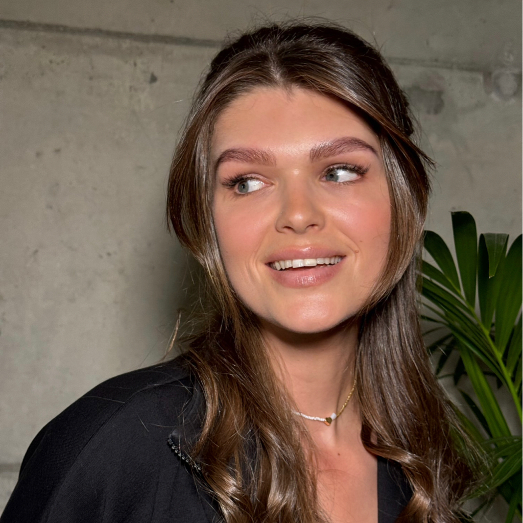 Долговременная укладка + Коррекция + Окрашивание краской (Уход включён)