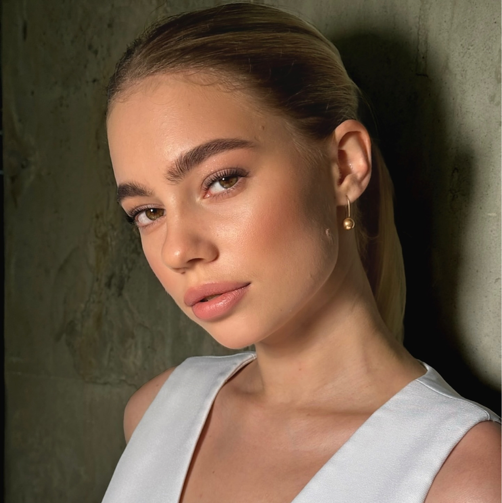 Ламинирование ресниц + Окрашивание и коррекция бровей