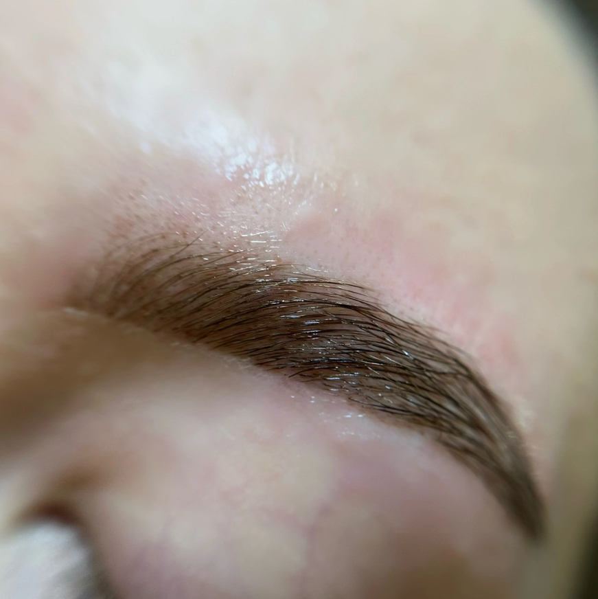 Ламинирование бровей