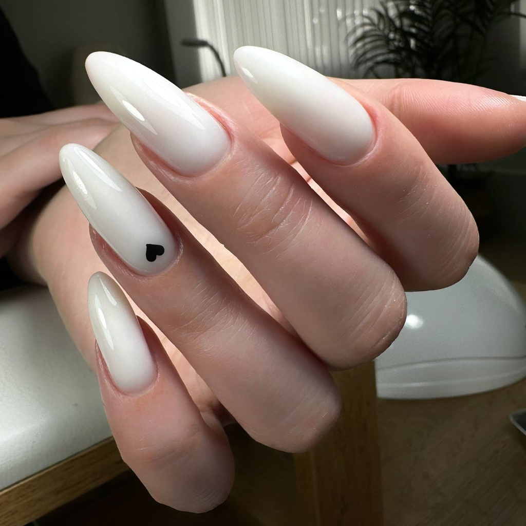 Маникюр с покрытием