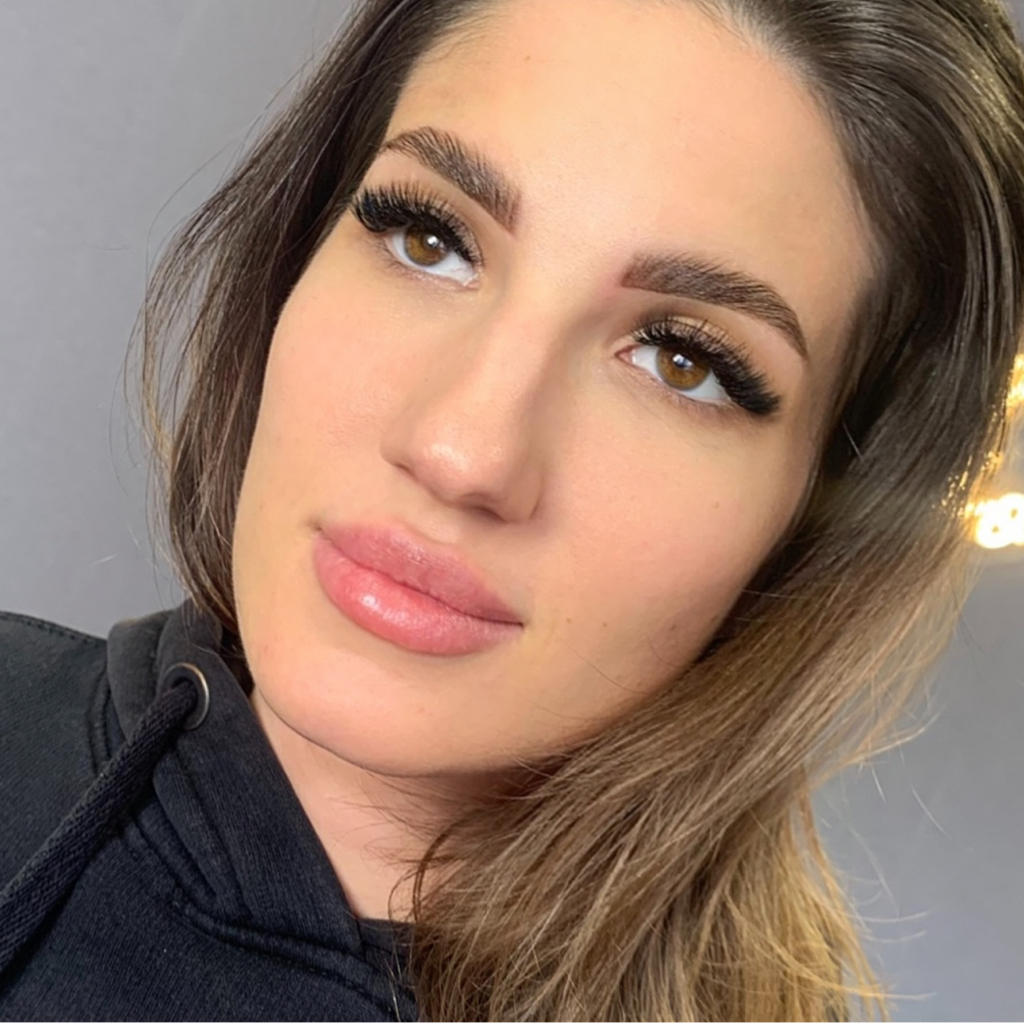 БРОВИ + РЕСНИЦЫ ВСЕГО ЗА 3990₽ оформление +окрашивание) экономия 2000₽! 🔥🔥🔥